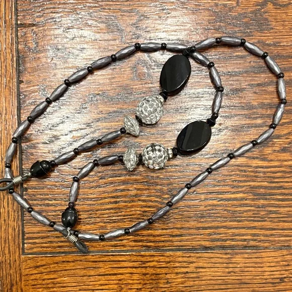 Colorful Beaded Glasses Chains - Picture 8 of 8